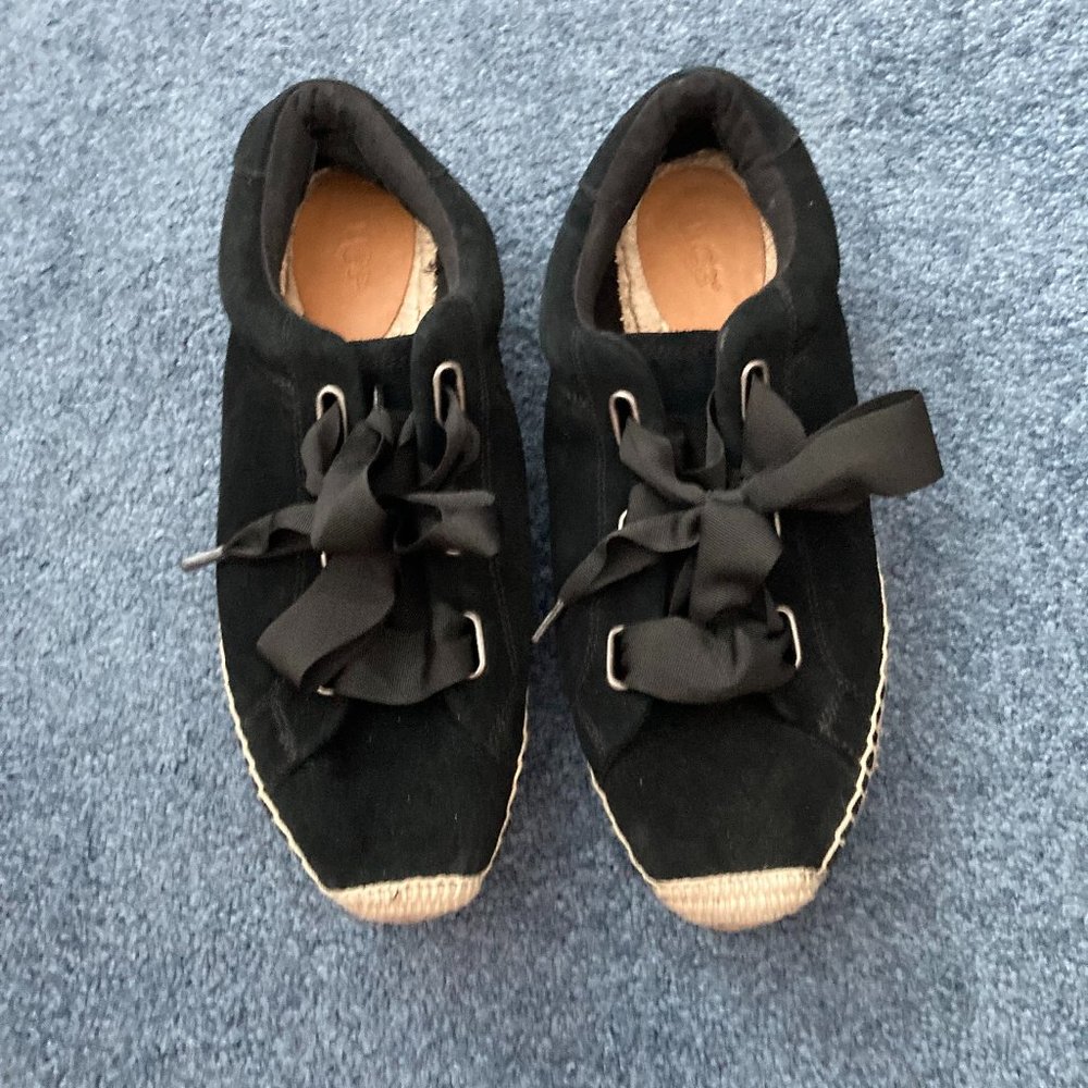 Ugg Womans Woven Sole Lace Up Felt Black Sneaker Shoes Size 9